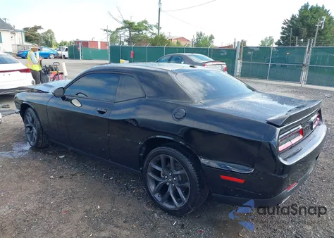 2023 Dodge Challenger Sxt z USA, uszkodzony, nr VIN 2C3CDZAG4PH686085